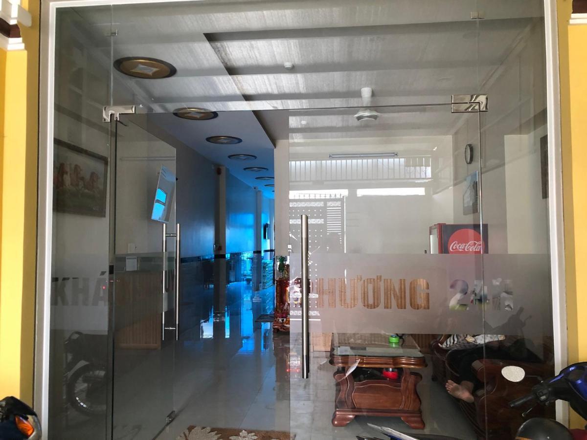 Love hotel Khach San Huy Phuong Ho Chi Minh City